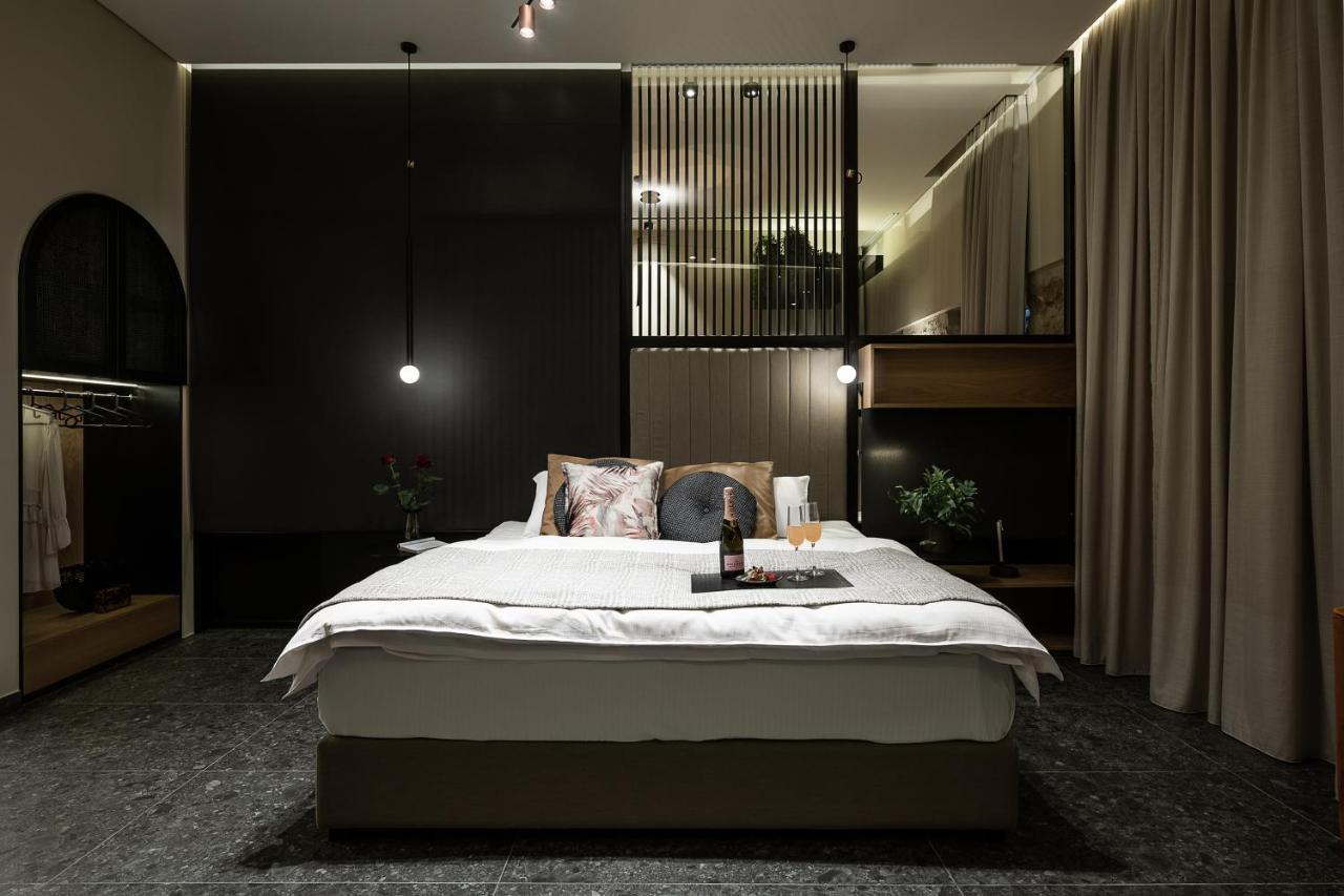 Divino Suites Chania Ханя Екстериор снимка